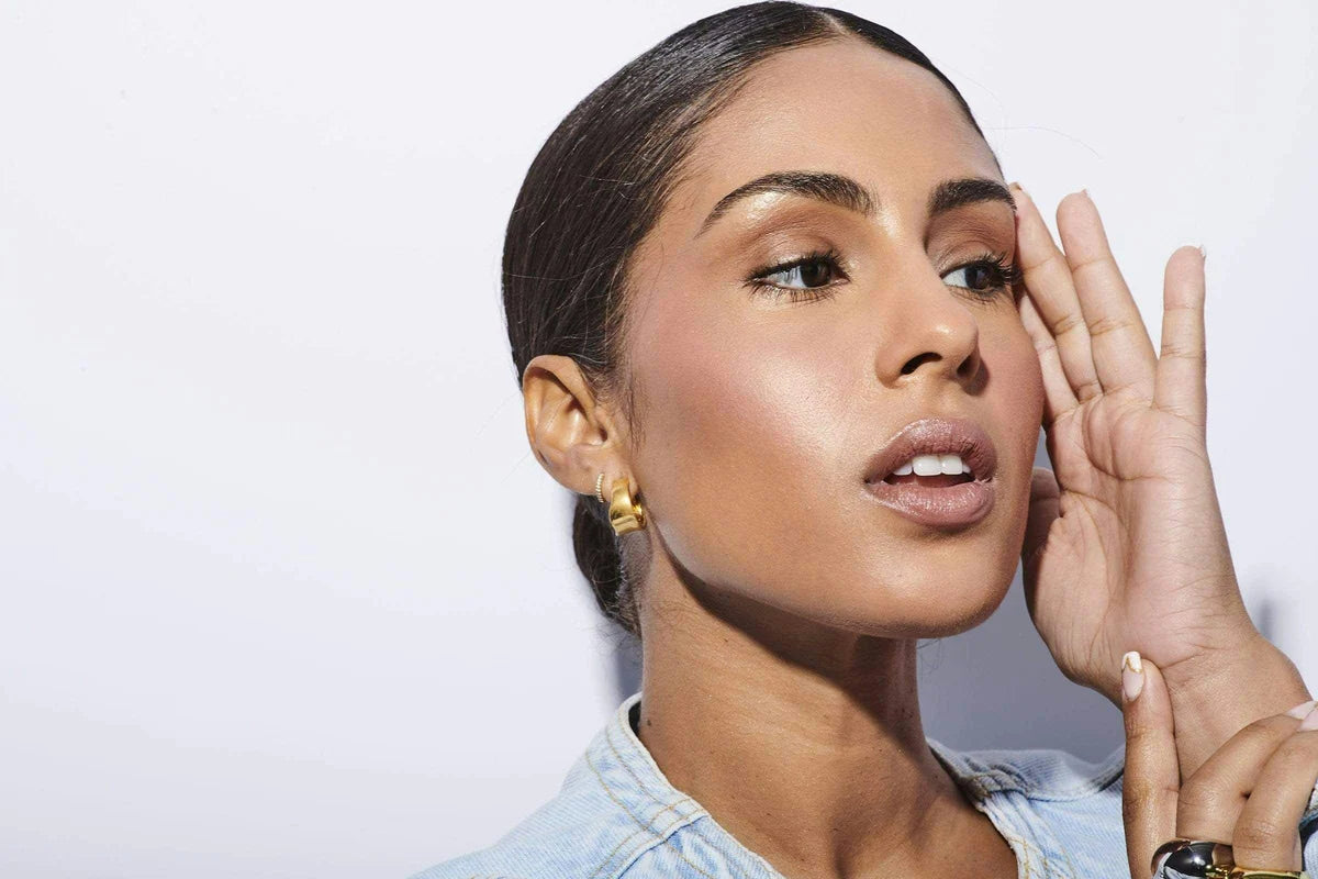 Baked Bronzing Powder | Gee Beauty